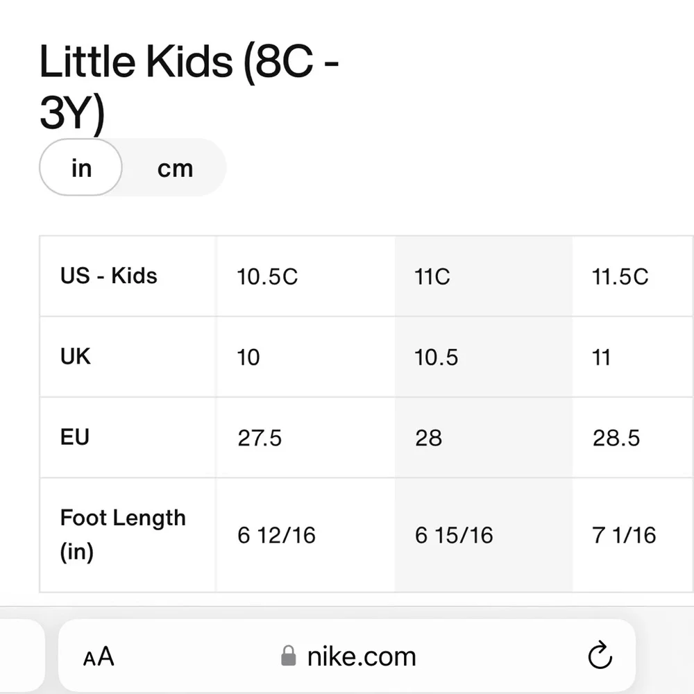 NIKE Black & White Unisex Child Revolution 5 Running Shoe (Little Kids)